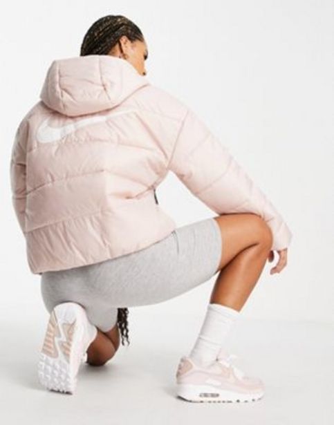 Nike classic padded jacket with hood in pink oxford v akcii za 45,85€