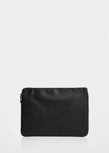 Leather-effect laptop case v akcii za 25,99€ v Mango