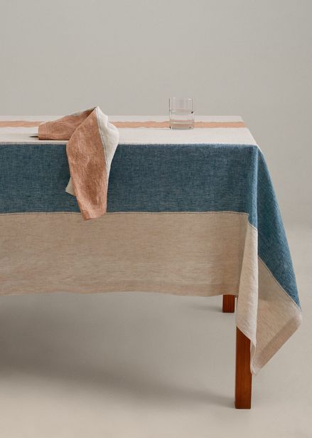 100% linen striped tablecloth 170x170cm v akcii za 39,99€ v Mango