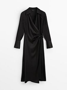Čierne Saténové Košeľové Šaty v akcii za 129€ v Massimo Dutti