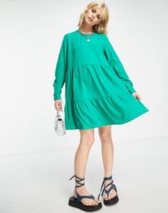 Vero Moda long sleeved smock dress in green v akcii za 141,89€ v asos