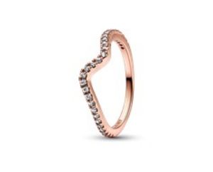 Prsteň, unikátna zmes kovov pozlátená 14k ružovým zlatom. Trblietavý prsteň s vlnou v akcii za 59€ v Pandora